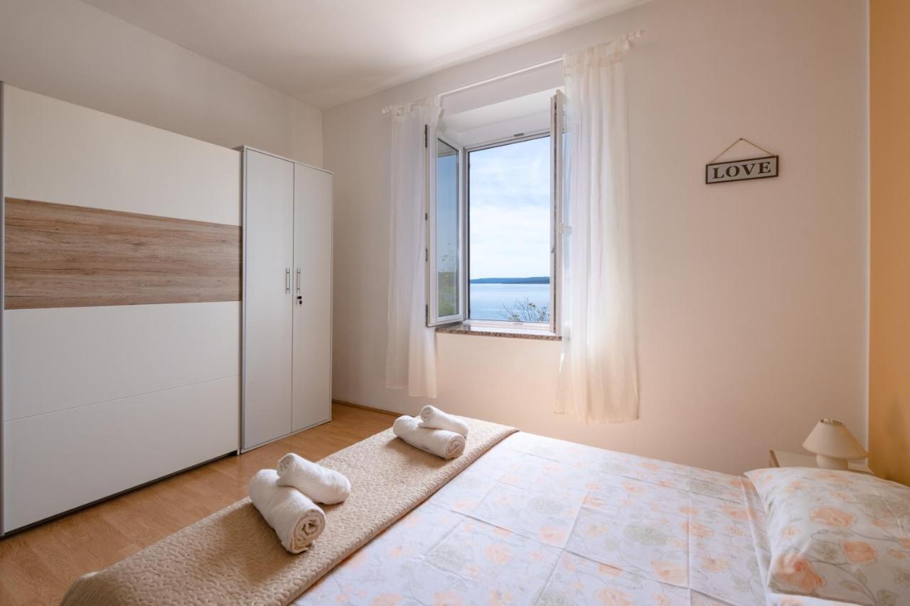 Apartment Dobric Koromačno Exteriör bild